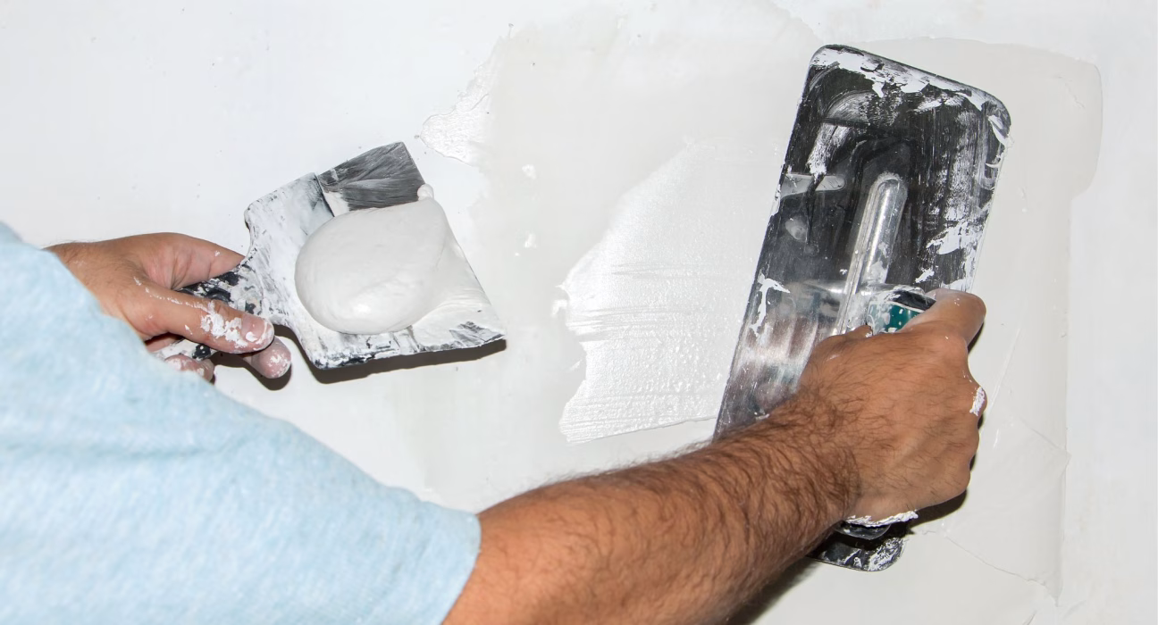 Як вибрати готову шпаклівку для стін та стелі