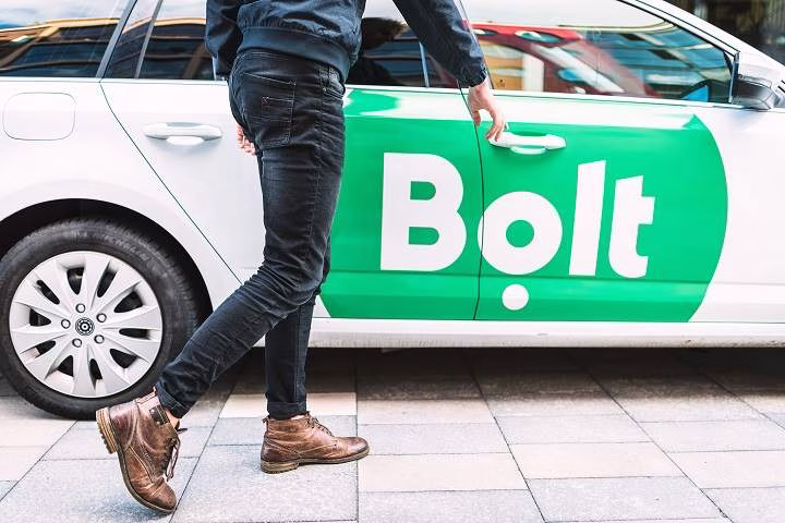Як сезонність впливає на дохід водія Bolt
